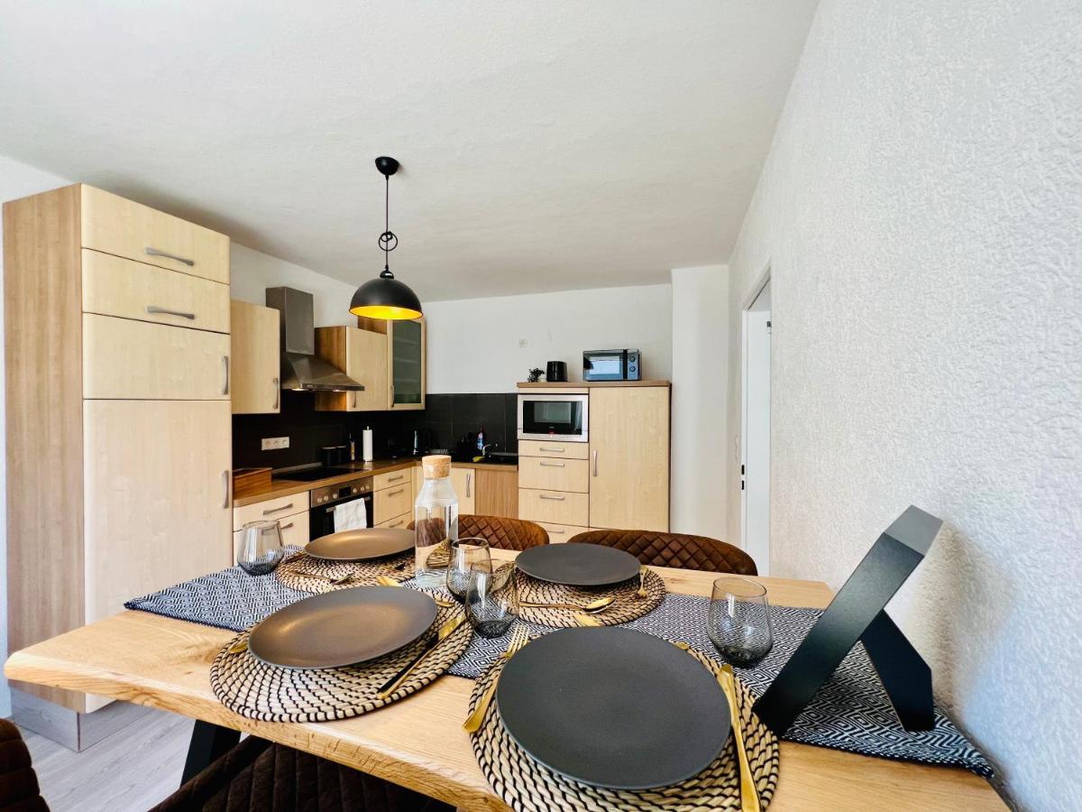 - Laendliche Atmosphaere, Geraeumig, Mit Arbeits- Und Parkplatz, Kueche, Netflix, Perfekt Fuer Gruppen Appartement Bad Staffelstein